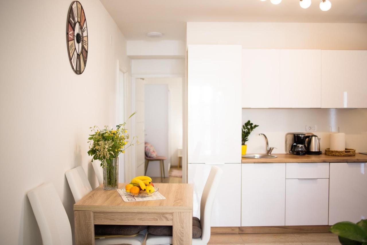 Apartmani Lelu Pridraga Dış mekan fotoğraf