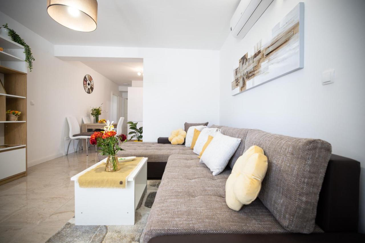 Apartmani Lelu Pridraga Dış mekan fotoğraf