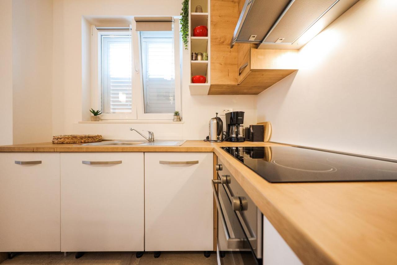 Apartmani Lelu Pridraga Dış mekan fotoğraf